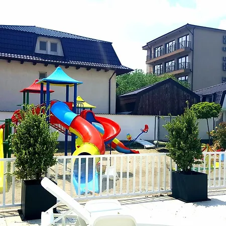 Pensiune Sangria Luxury Family