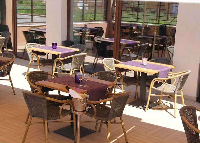 Sangria Luxury Family