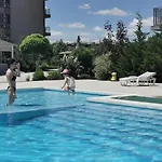 بيت ضيافة Sangria Luxury Family Năvodari
