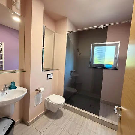 Sangria Luxury Family בית הארחה 3*
