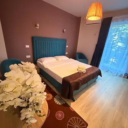 Sangria Luxury Family בית הארחה Năvodari