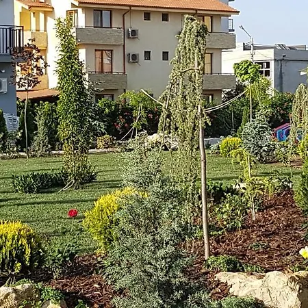 בית הארחה Sangria Luxury Family