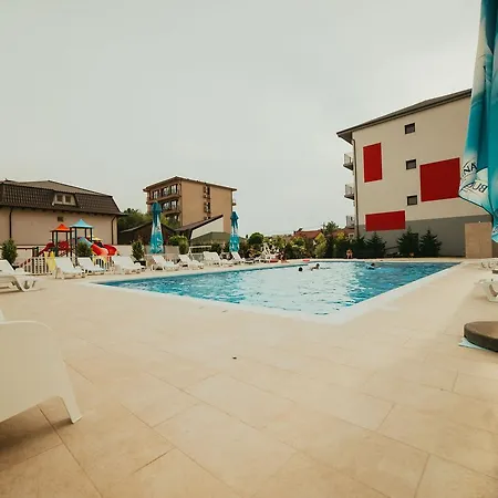 Sangria Luxury Family